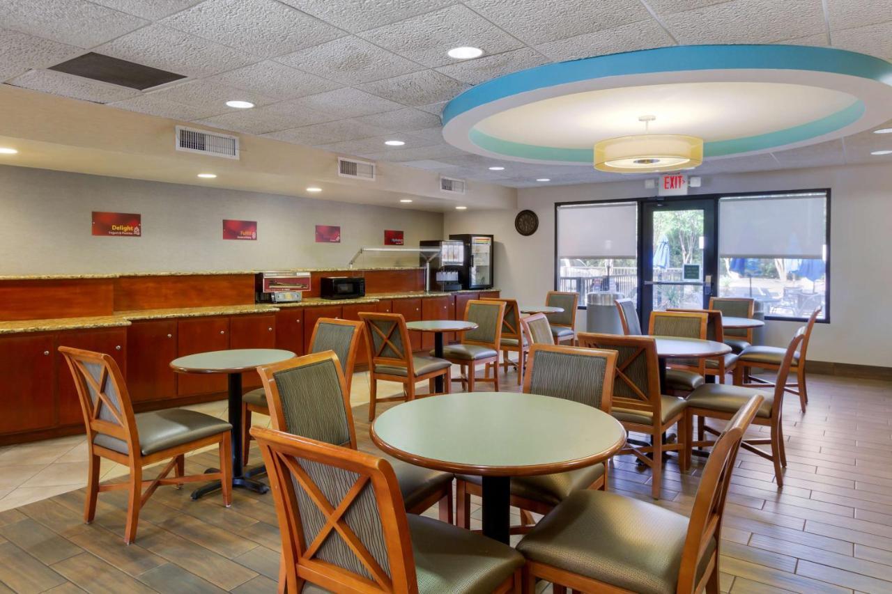 Best Western Plus Wilmington / Wrightsville Beach Exterior foto